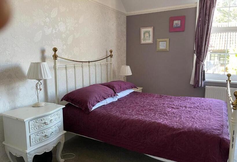 فندق The Eagle Tavern