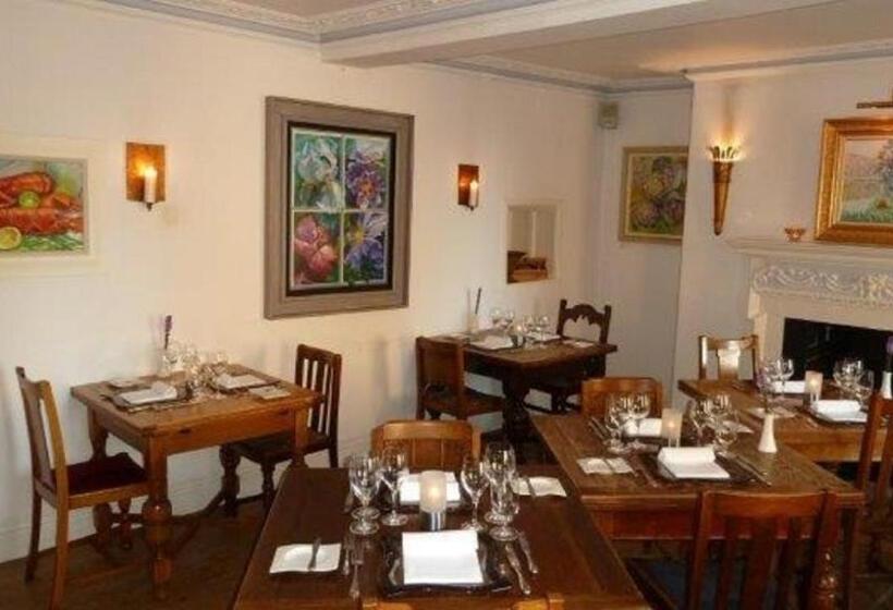 בית מלון כפרי The Frenchgate Restaurant &