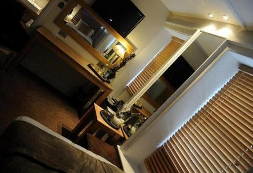 בית מלון כפרי The Frenchgate Restaurant &