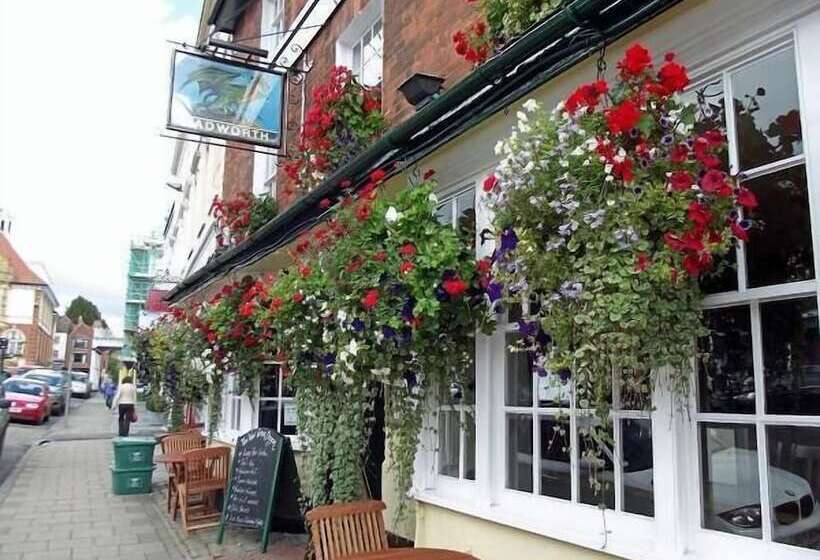 ホテル The Green Dragon