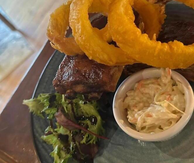 בית מלון כפרי The Hedges