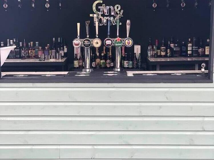 בית מלון כפרי The Holroyd Arms