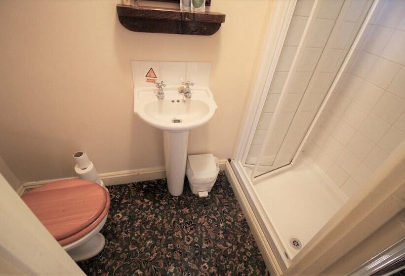 Отель The Kings Arms