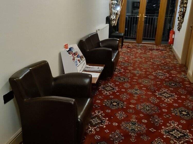 ホテル The Kings Head Inn