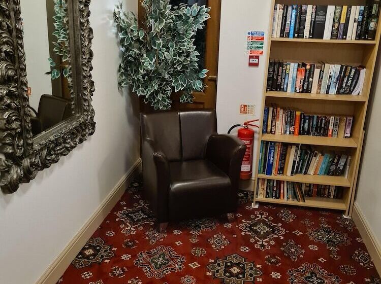 בית מלון כפרי The Kings Head Inn