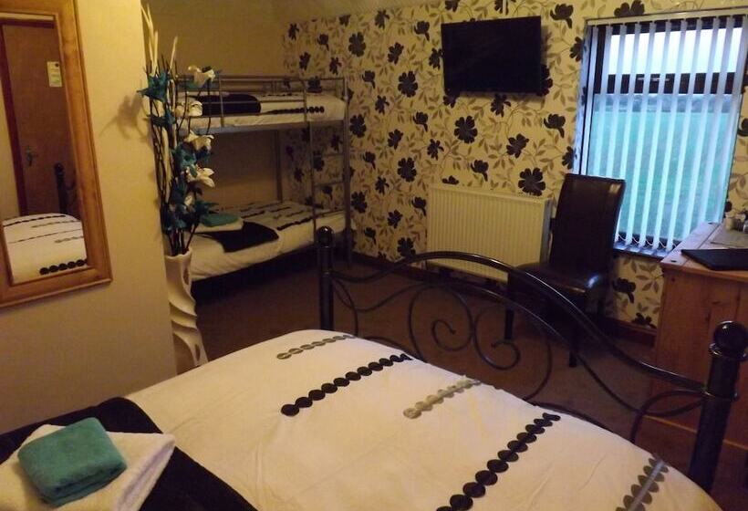 ホテル The Kings Head Inn