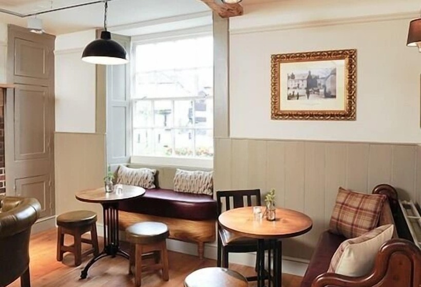 ホテル The Lamb At Angmering