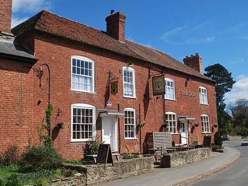 ホテル The Lion Inn