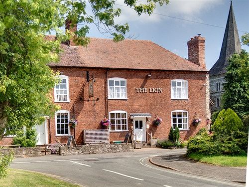 ホテル The Lion Inn