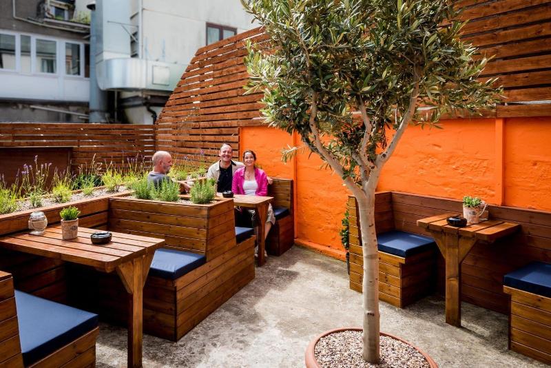 호텔 The Longboat Inn