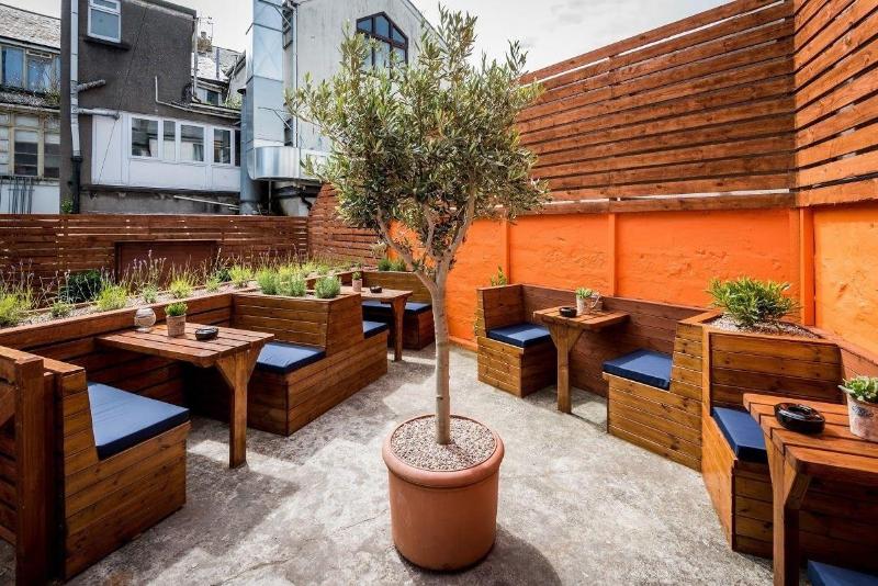 호텔 The Longboat Inn