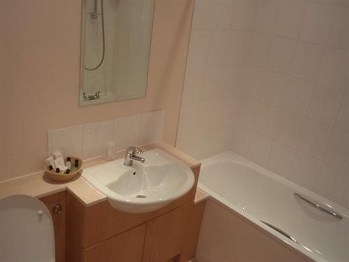 Отель The Mucky Duck Inn