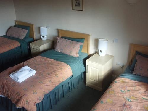 Отель The Mucky Duck Inn