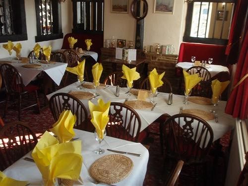 Отель The Mucky Duck Inn