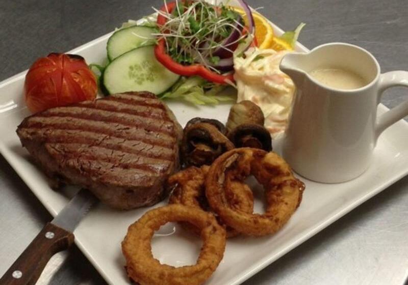 ホテル The Old Ginn House Inn