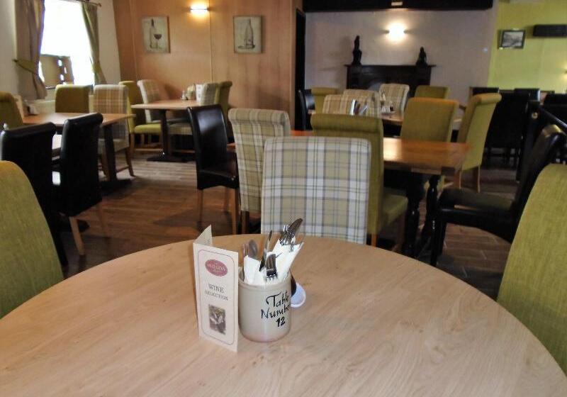 ホテル The Old Ginn House Inn