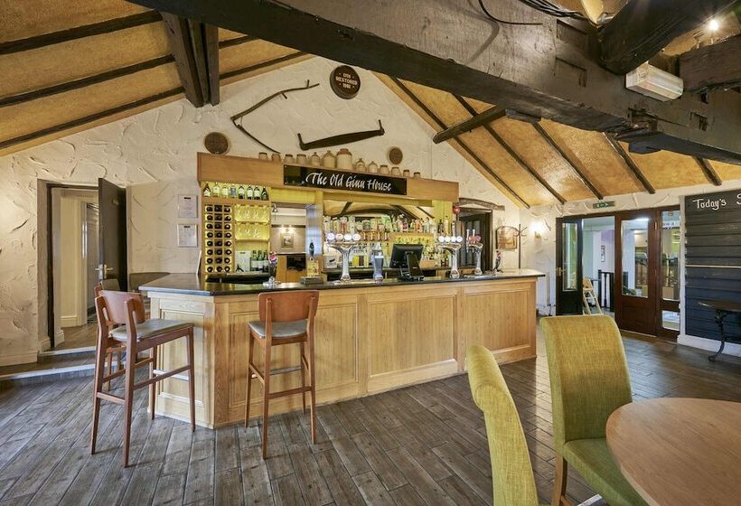 ホテル The Old Ginn House Inn