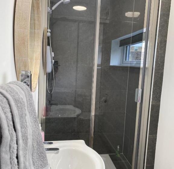 ホテル The Pilot Boat Inn, Isle Of Wight