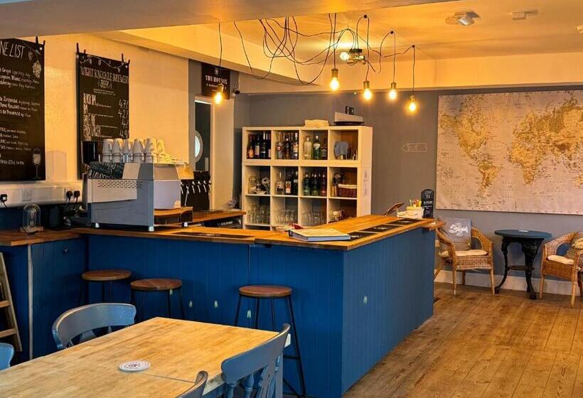 ホテル The Pilot Boat Inn, Isle Of Wight