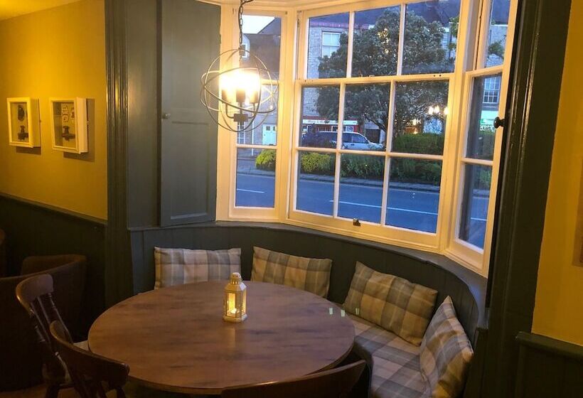 فندق The Punchbowl Inn