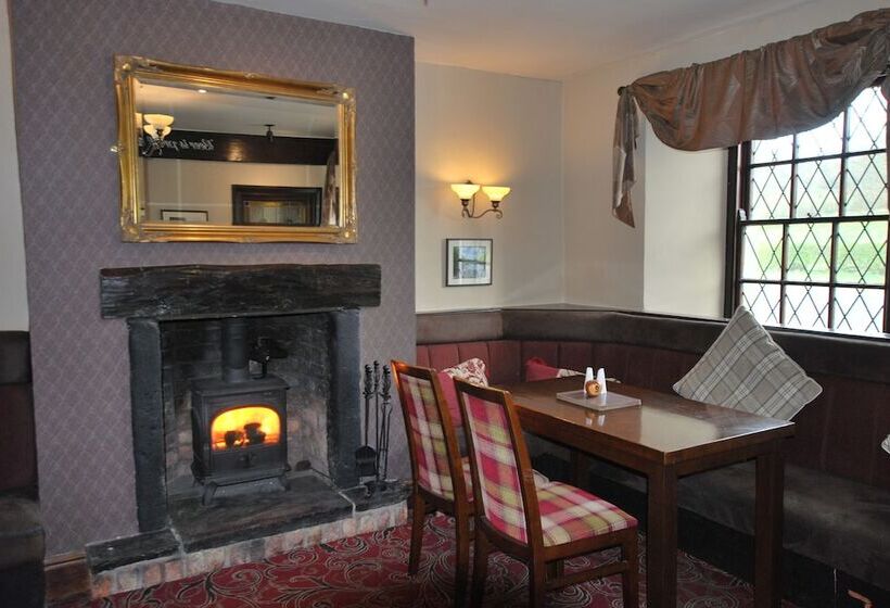 ホテル The Punchbowl