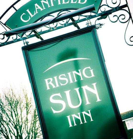 酒店 The Rising Sun Inn