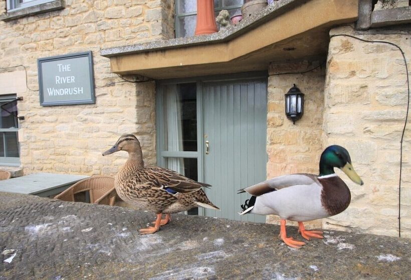 فندق The Riverside