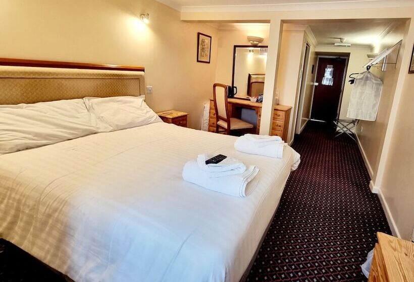 ホテル The Sportsmans Inn Limited