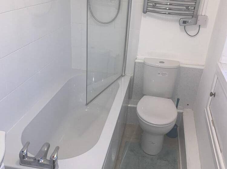 فندق The Star Inn