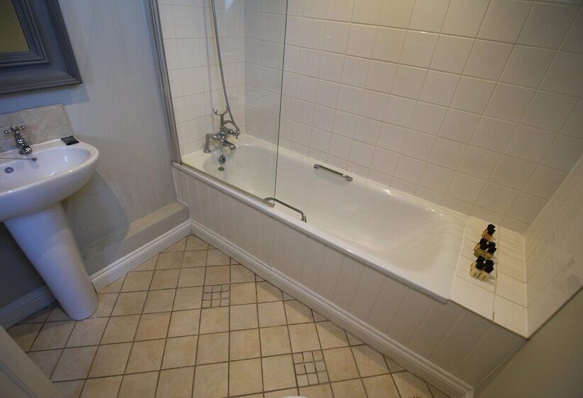 호텔 The Tawny Owl