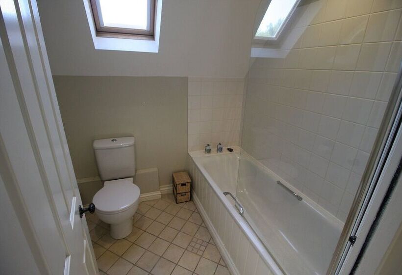 호텔 The Tawny Owl