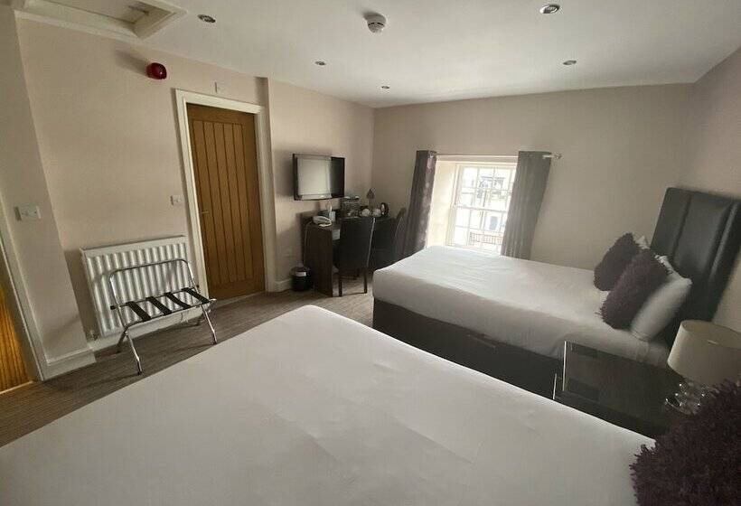 ホテル The Three Horseshoes