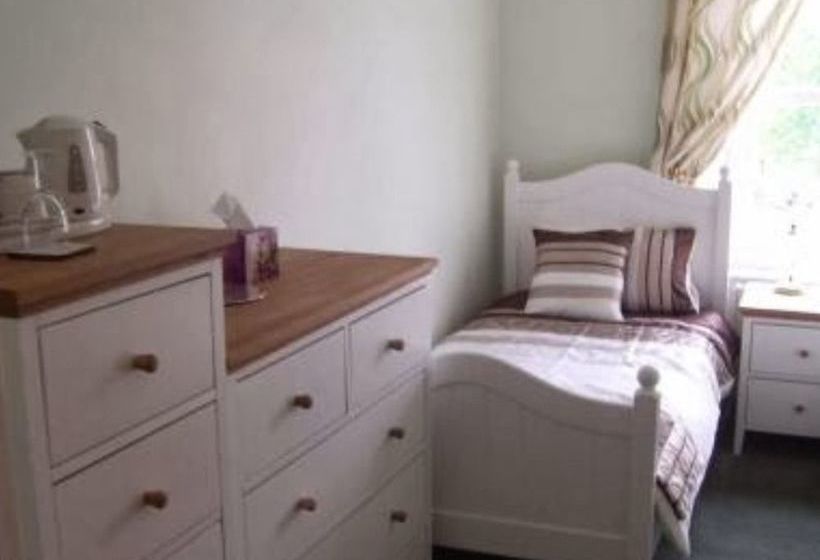 فندق The Village Inn