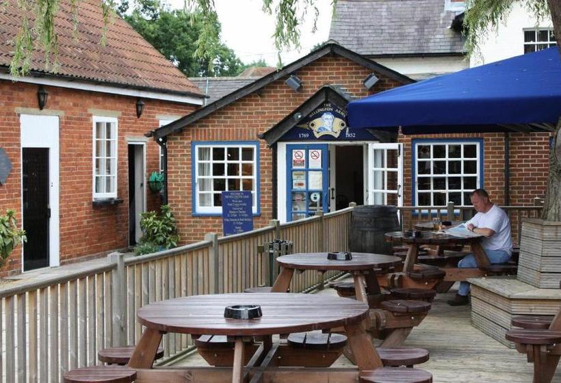 ホテル The Wellington Arms