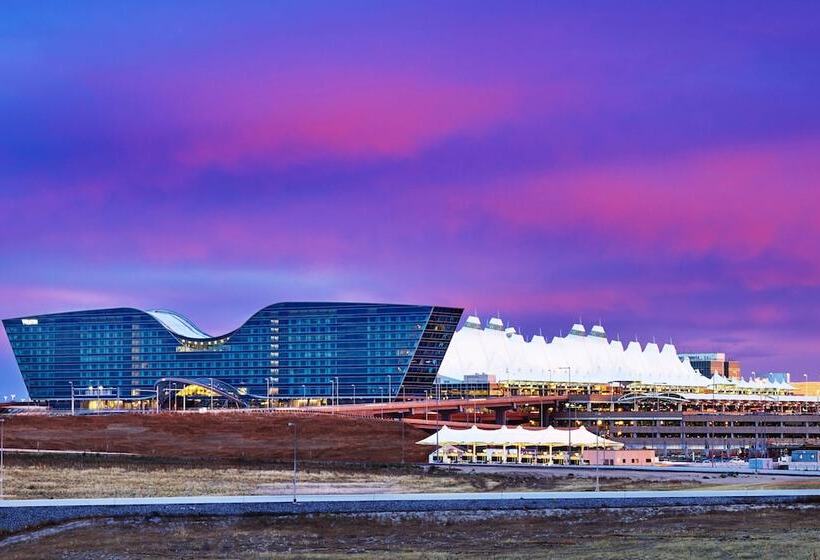 فندق The Westin Denver International Airport