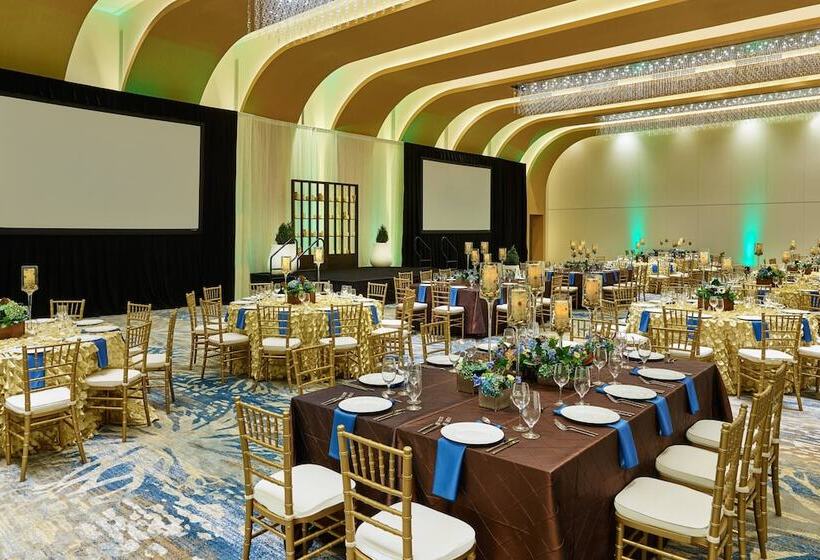 فندق The Westin Denver International Airport