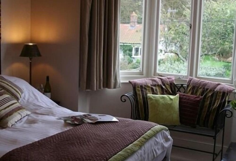 Отель The White Horse