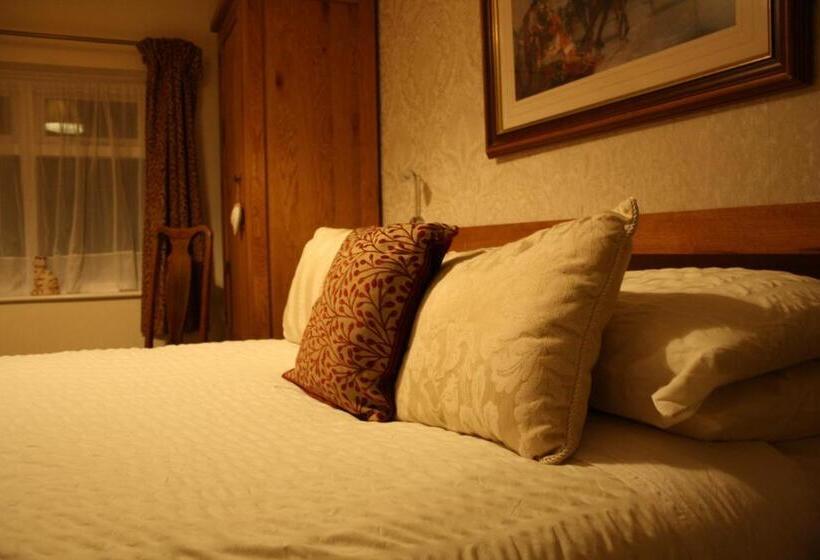 فندق The White Lion Inn