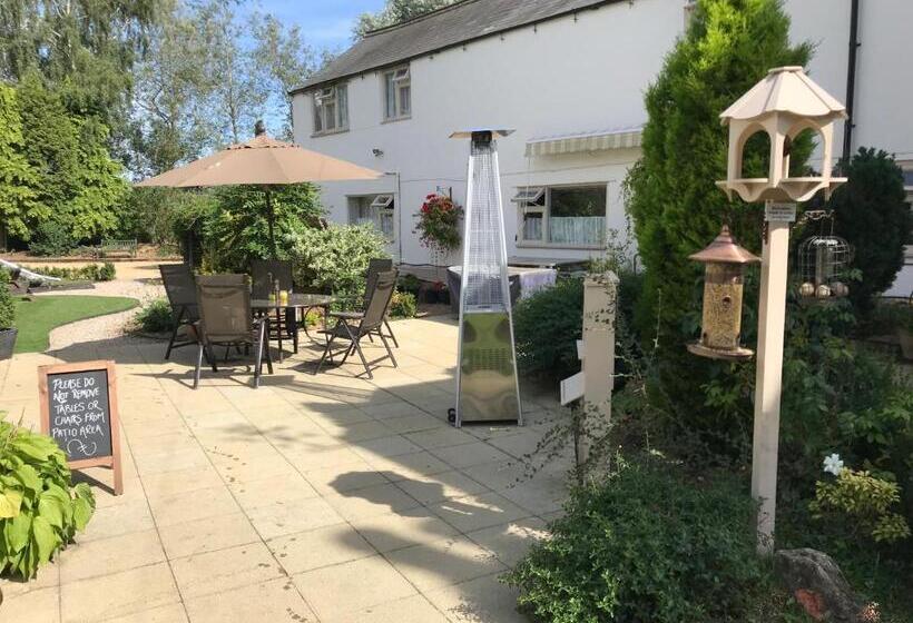 فندق The White Lion Inn