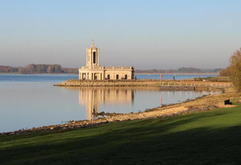 酒店 The White Lion Inn