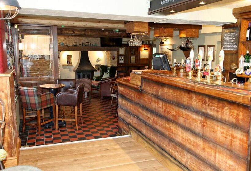 فندق The White Lion Inn