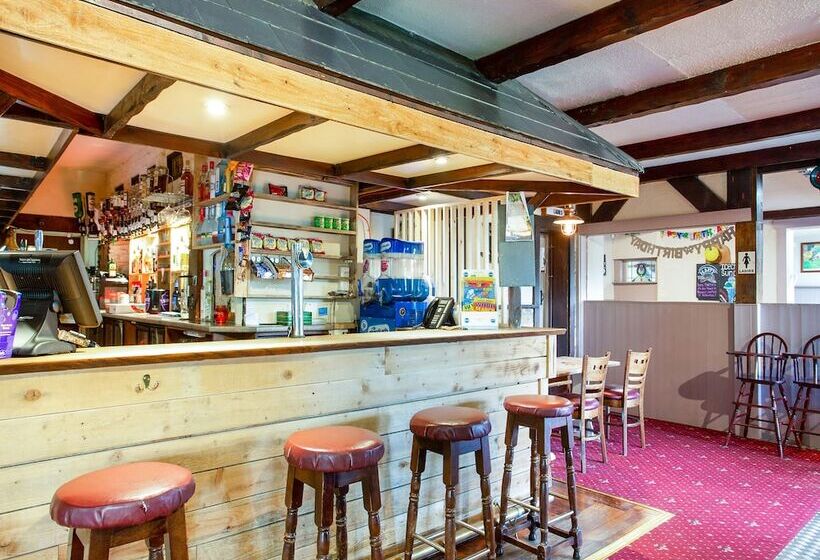 酒店 Lodge @ The Whitehouse Inn