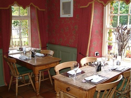 Отель Travellers Rest