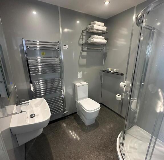 ホテル Waveney Inn &