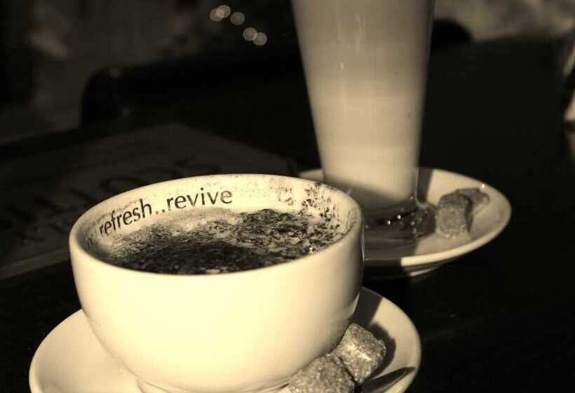 בית מלון כפרי We Three Loggerheads