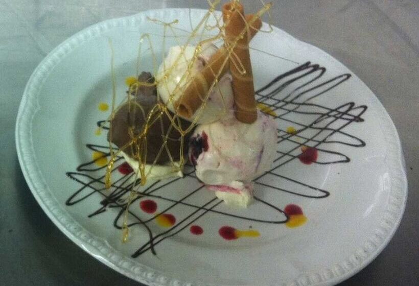 בית מלון כפרי We Three Loggerheads