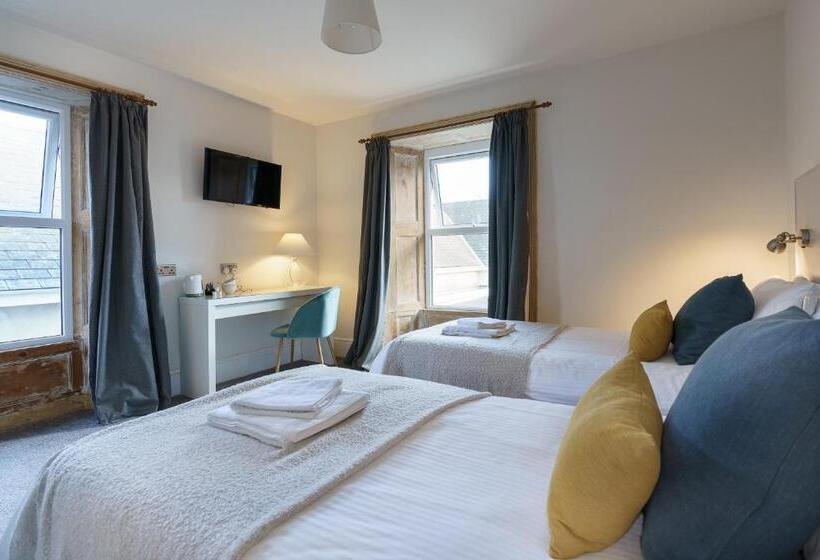 Отель Woodlands Hall