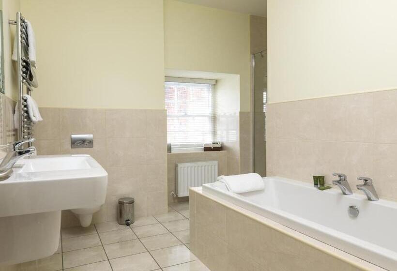 בית מלון כפרי Y Talbot