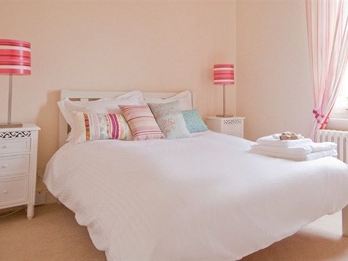 Lodge Farm House B&b