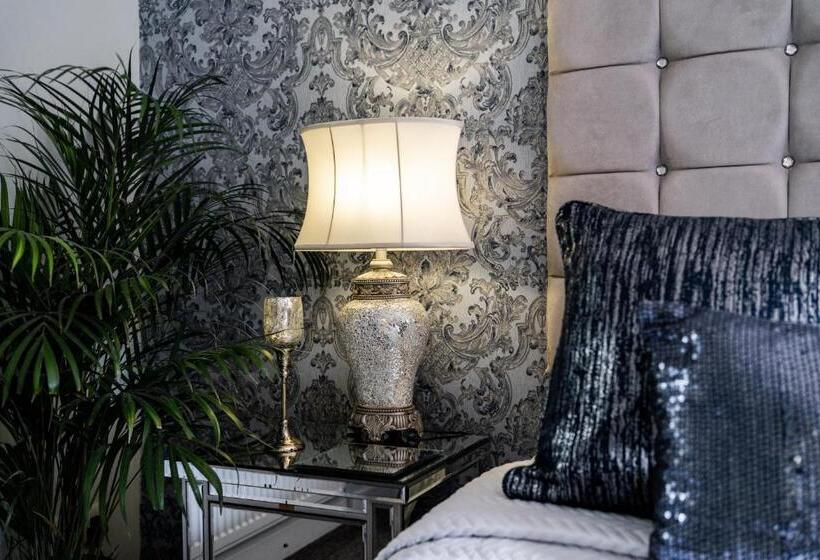 Newmarket Boutique Apartments